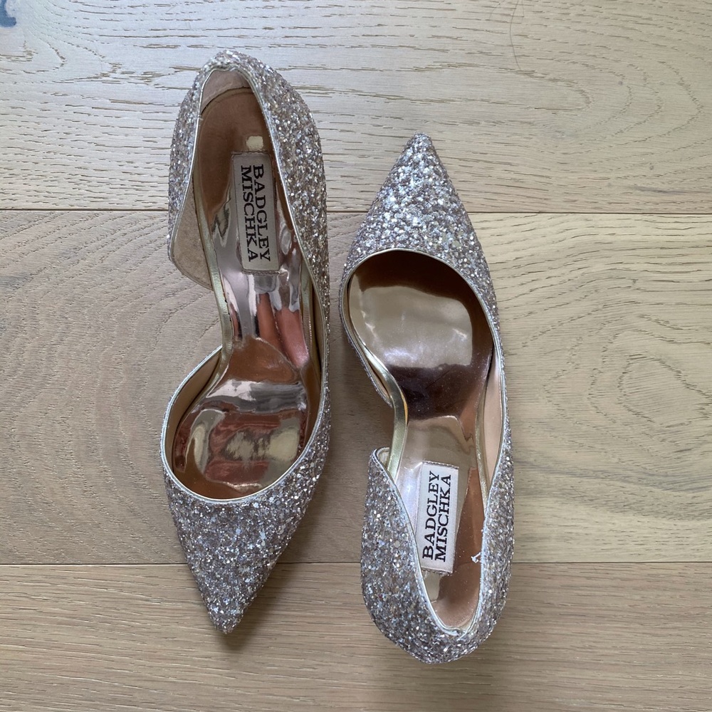 Badgley Mischka Daisy Glitter Pointed Toe Pump, 8